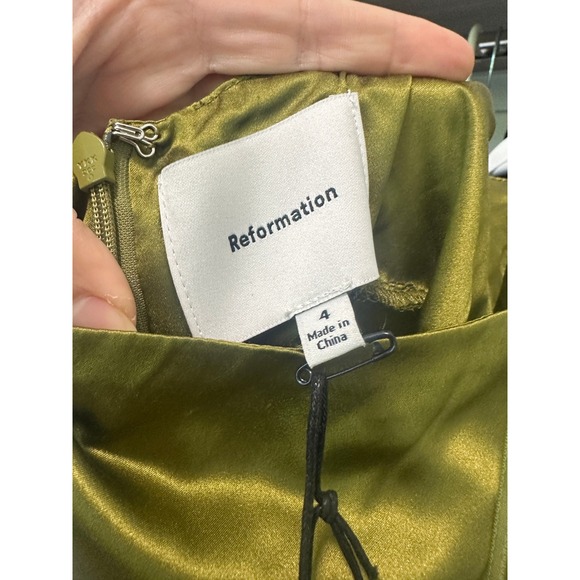 NWT Reformation Daniela Silk Halter Maxi Dress in Pear Satin Evening Gown 4 - Picture 10 of 10